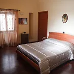 A Casa Mia ベッド・アンド・ブレックファスト ジョヴィナッツォ